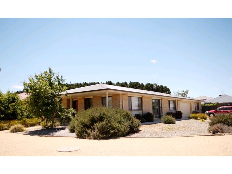 1 Donoghoe Place, Bungendore NSW 2621