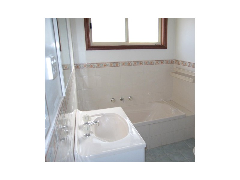 42 Snowgum Lane, Bywong NSW 2621