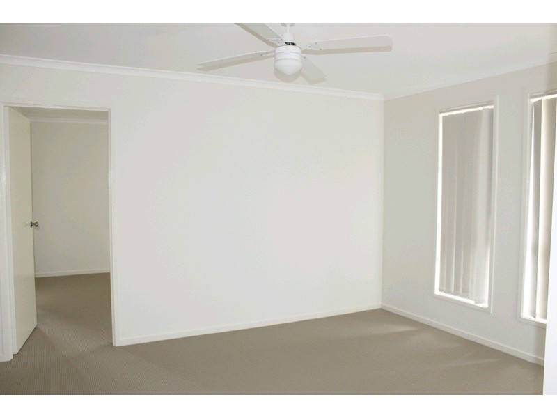 16 Angus Place, Bungendore NSW 2621