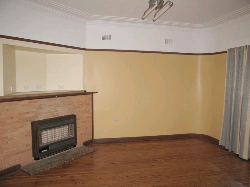 76 Stornaway Road, Queanbeyan NSW 2620