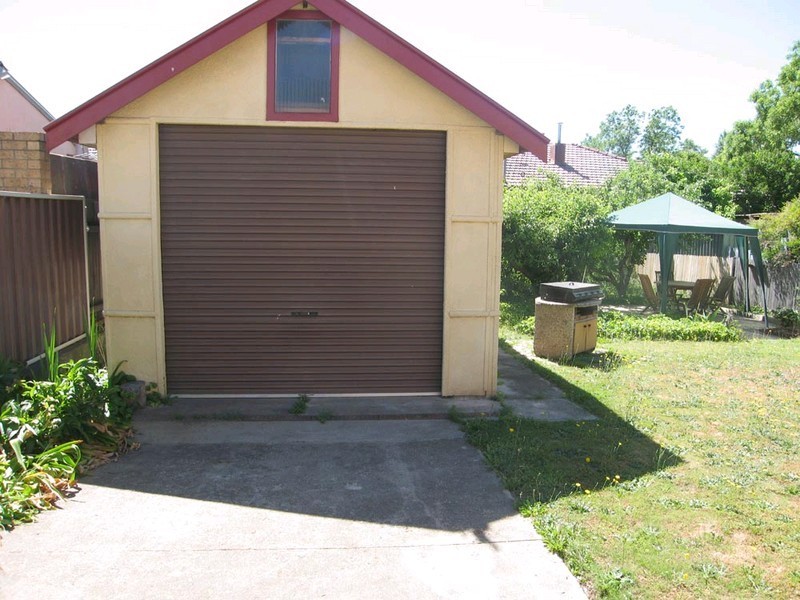 76 Stornaway Road, Queanbeyan NSW 2620