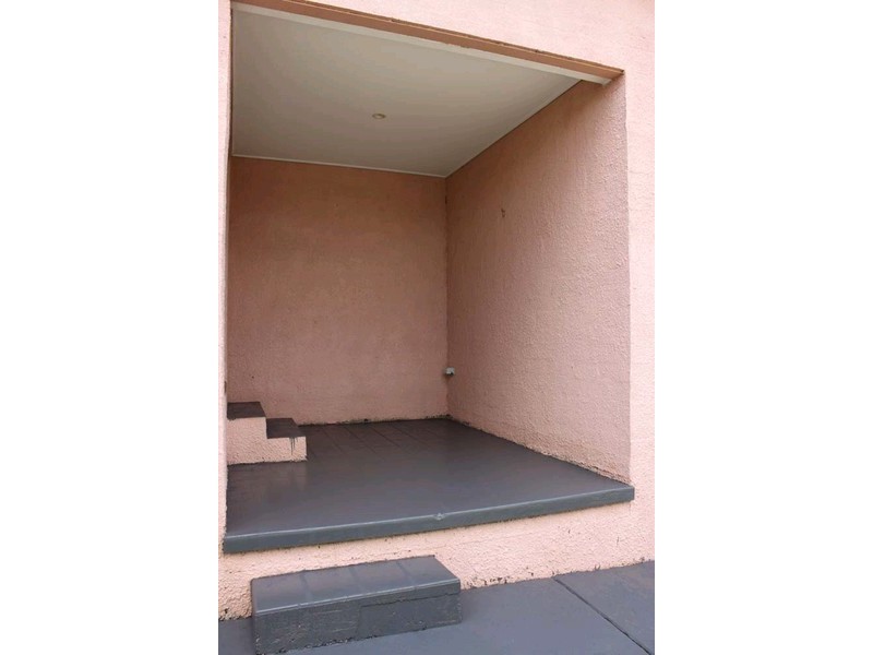 2 Binaburra Place, Karabar NSW 2620