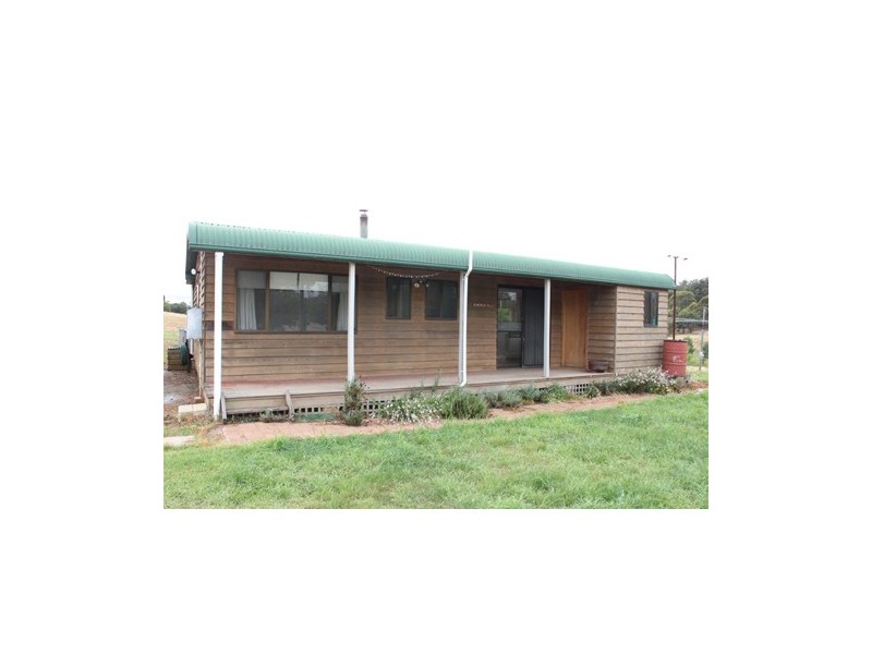 39 Brooks Creek Lane, Gundaroo NSW 2620