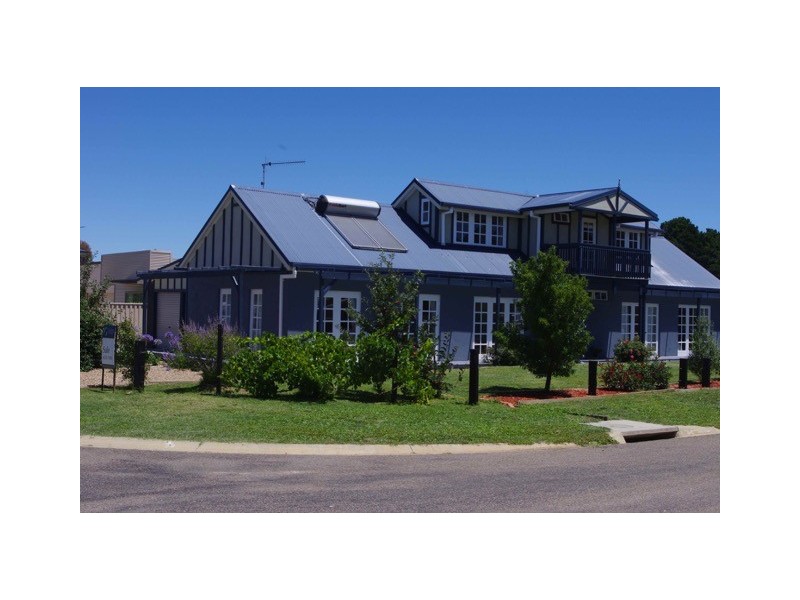 4 Scott Street, Bungendore NSW 2621