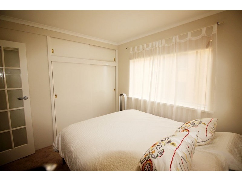 2/5 Davison Street, Crestwood NSW 2620