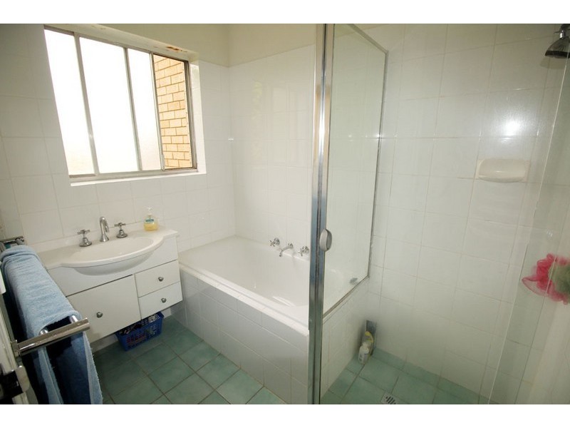 2/5 Davison Street, Crestwood NSW 2620