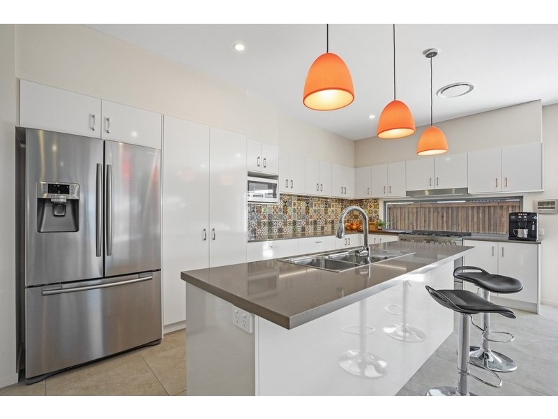 11 Silky Oak Court, Peregian Springs QLD 4573