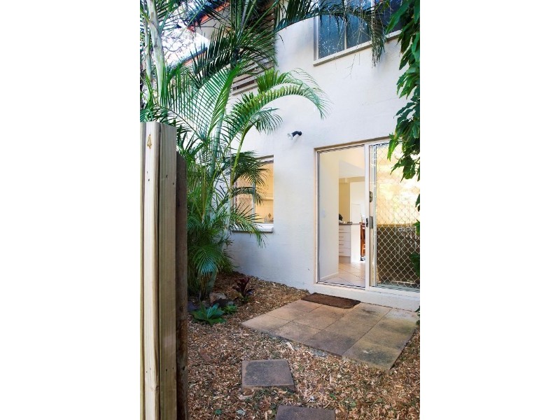 Sunrise Beach QLD 4567