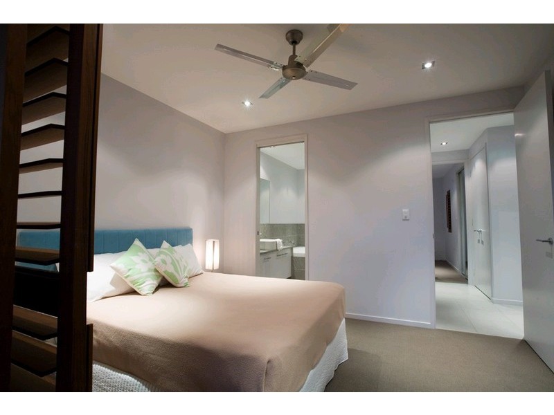 2/129 Noosa Parade, Noosaville QLD 4566