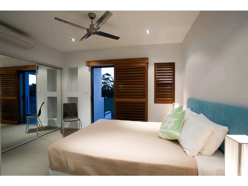 2/129 Noosa Parade, Noosaville QLD 4566