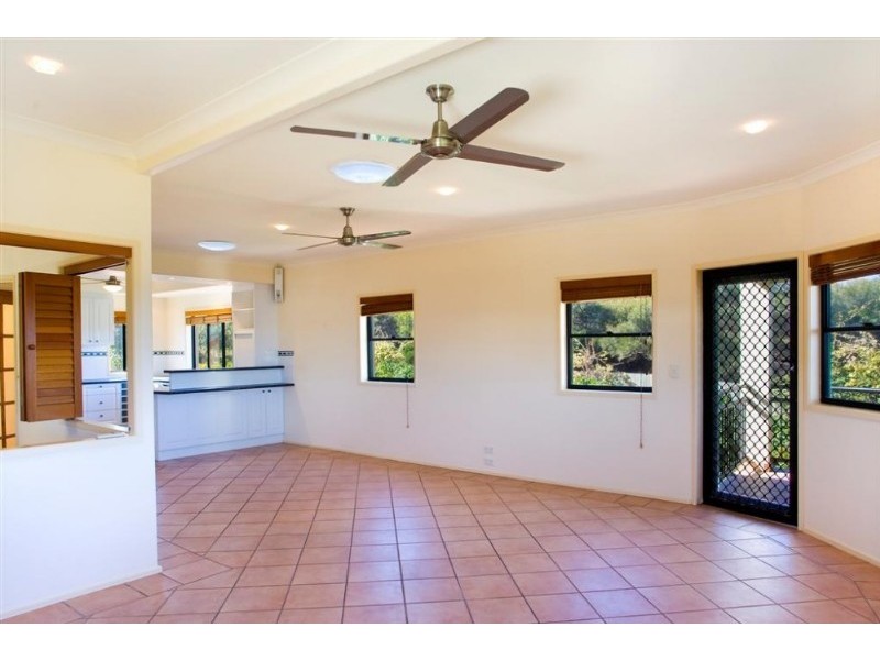52 Driftwood Drive, Castaways Beach QLD 4567