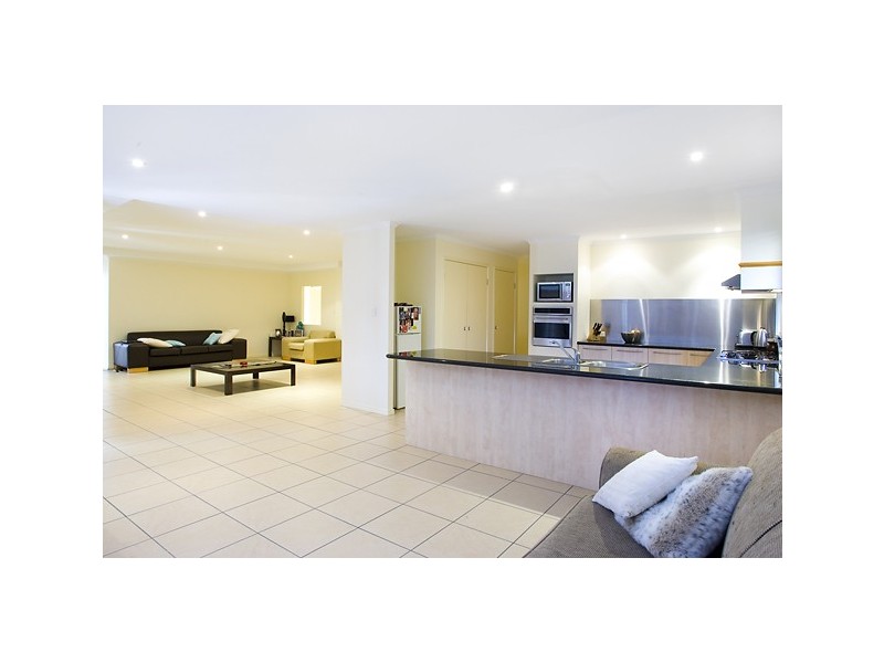 5 Gracemere Boulevard, Peregian Springs QLD 4573