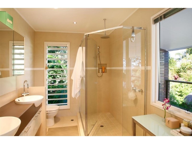 25 Currawong Street, Noosa Heads QLD 4567