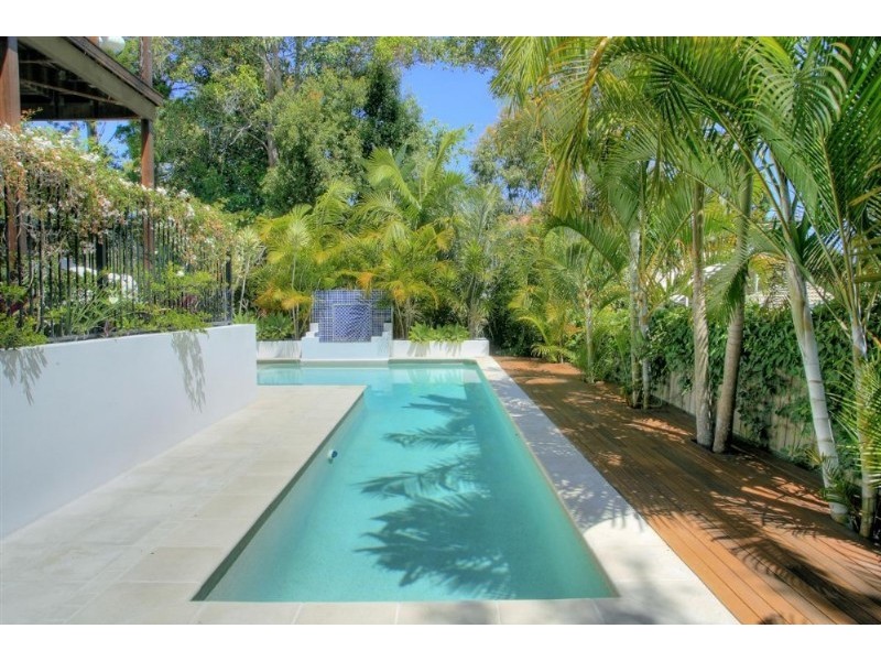 25 Currawong Street, Noosa Heads QLD 4567