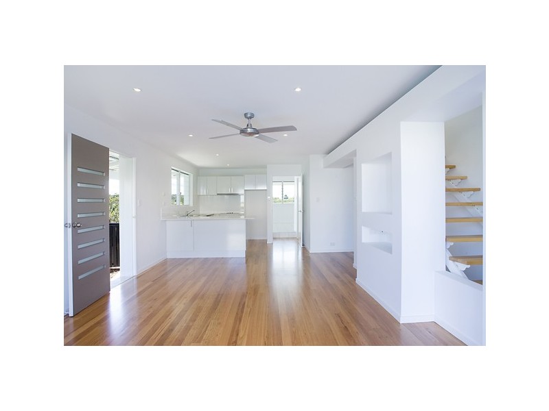 2/20 Orealla Crescent, Sunrise Beach QLD 4567