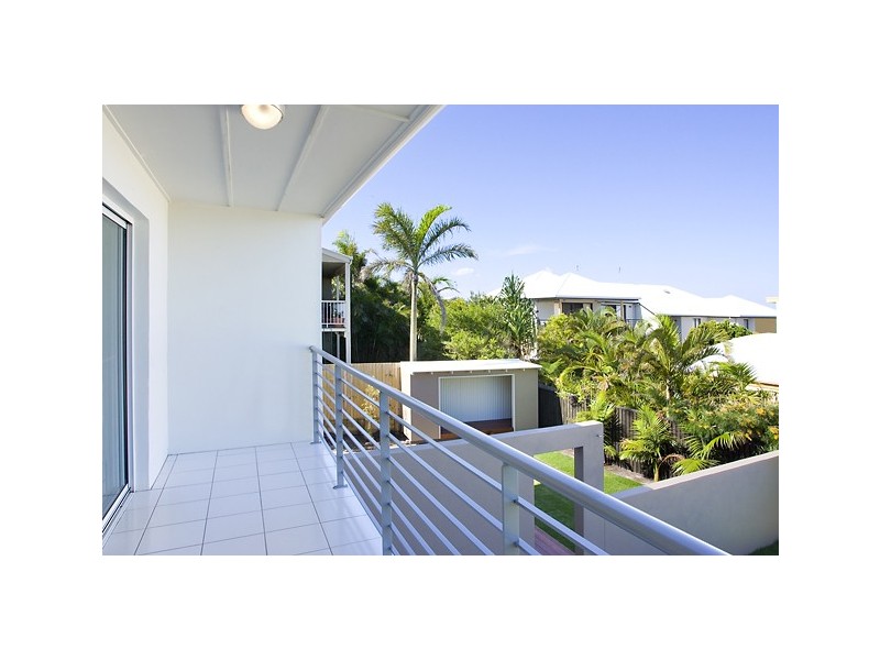 2/20 Orealla Crescent, Sunrise Beach QLD 4567