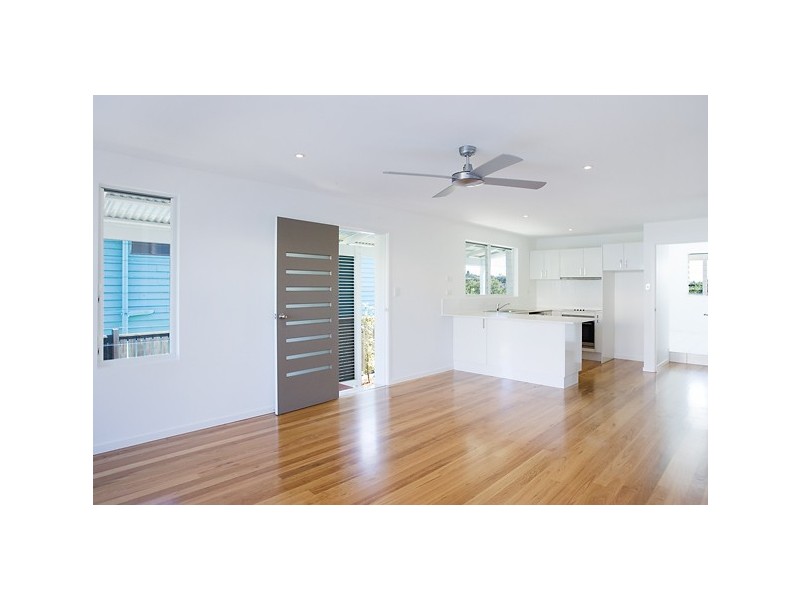 2/20 Orealla Crescent, Sunrise Beach QLD 4567