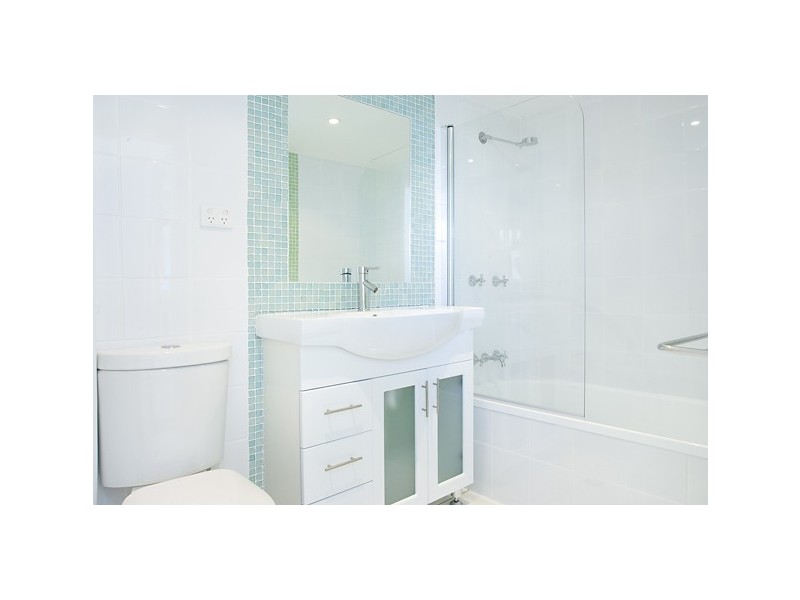 2/20 Orealla Crescent, Sunrise Beach QLD 4567