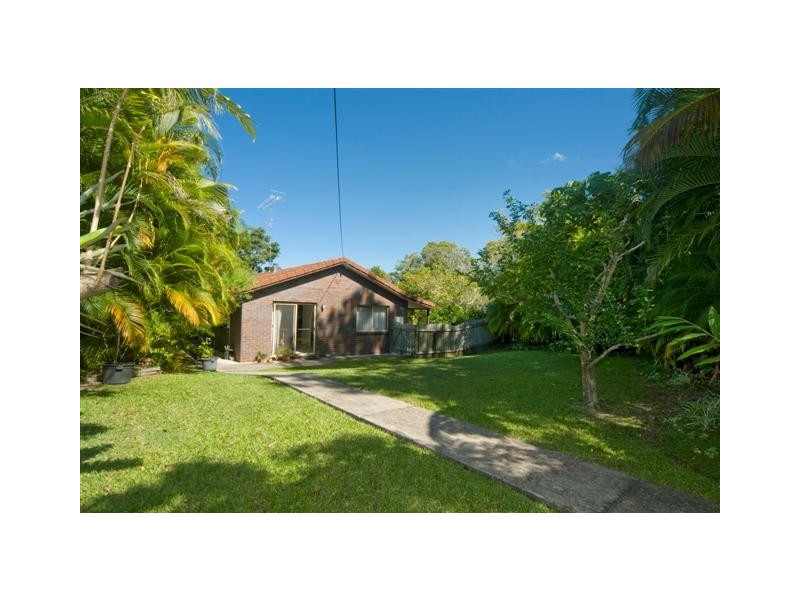 21 Poinciana Avenue, Tewantin QLD 4565