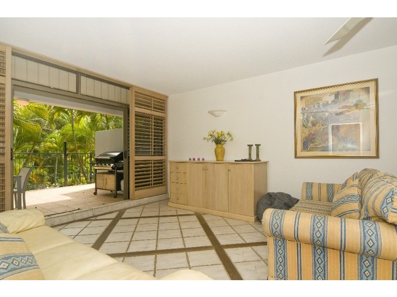 2/42 Alderly Terrace, Little Cove QLD 4567