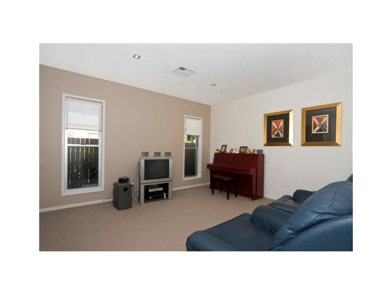 30 Myles Street, Tewantin QLD 4565