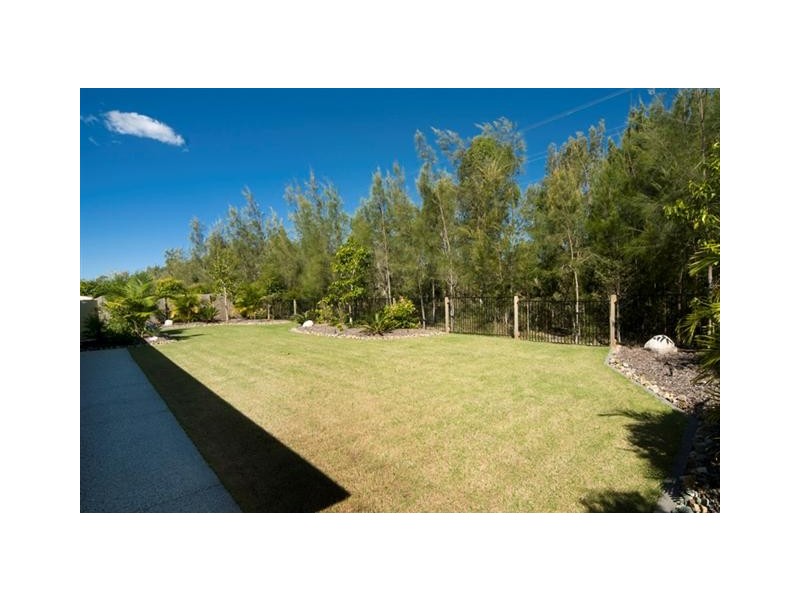 6 Aspera Place, Noosaville QLD 4566