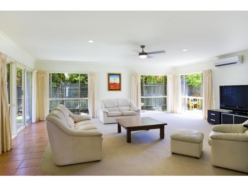 15 Shipyard Circuit, Noosaville QLD 4566