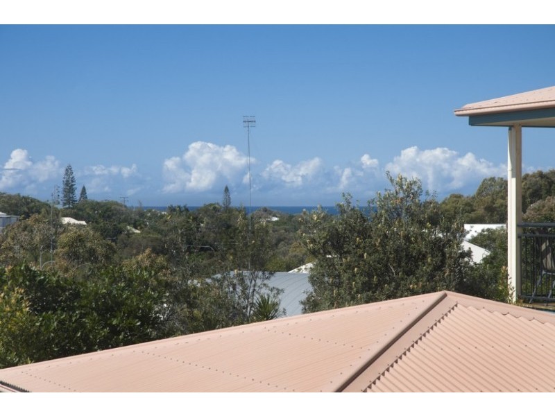 2/82 Southern Cross Parade, Sunrise Beach QLD 4567