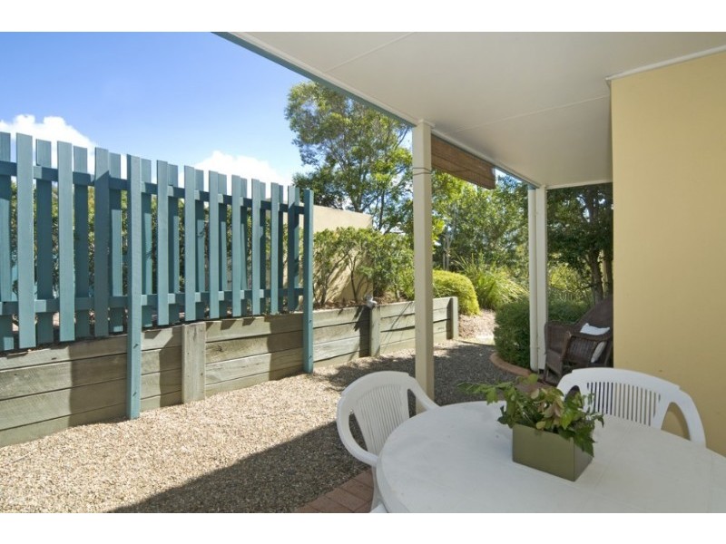 2/82 Southern Cross Parade, Sunrise Beach QLD 4567