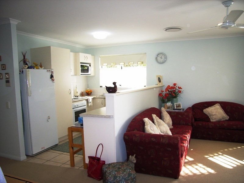 1/ 8 Margit Crescent, Sunrise Beach QLD 4567