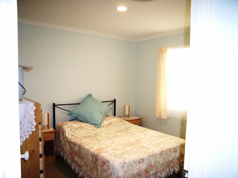 1/ 8 Margit Crescent, Sunrise Beach QLD 4567