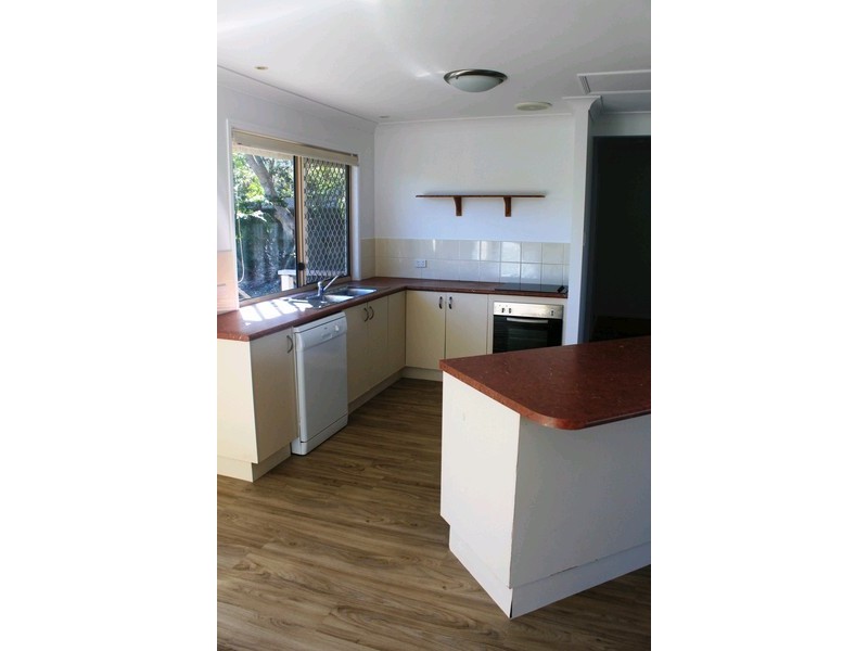 Castaways Beach QLD 4567