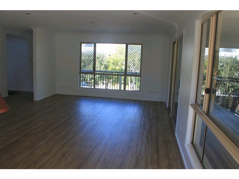 Castaways Beach QLD 4567