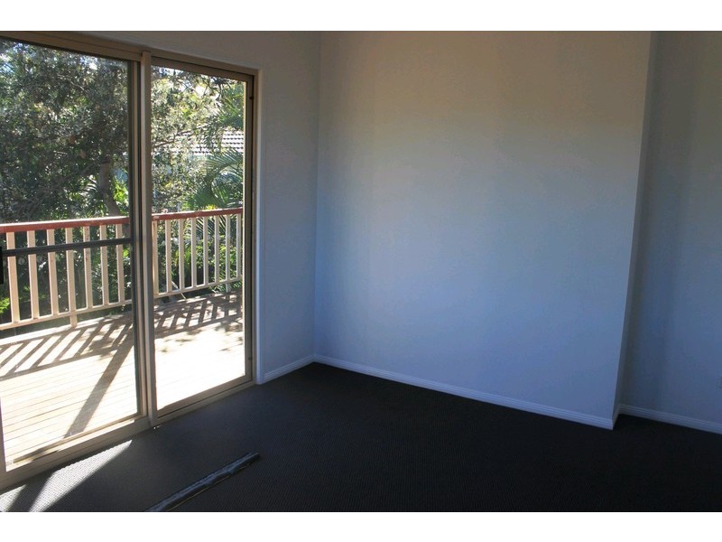 Castaways Beach QLD 4567