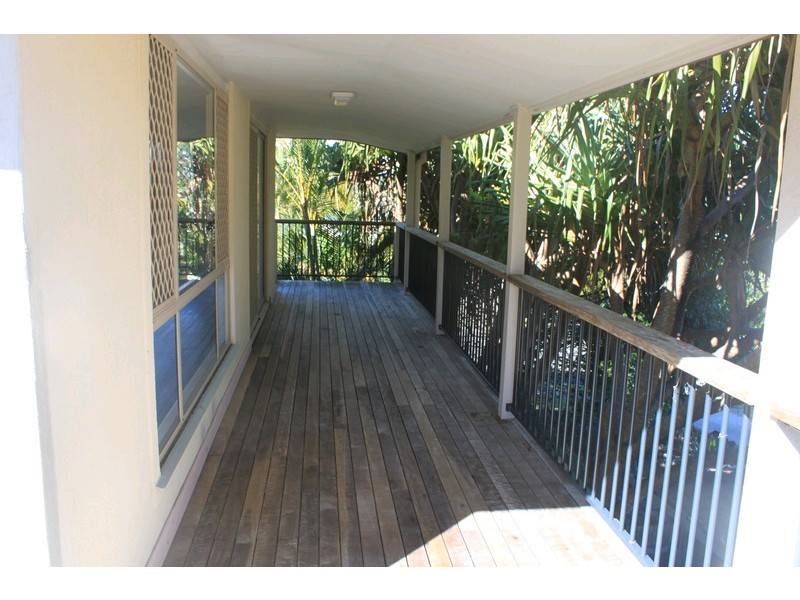 Castaways Beach QLD 4567