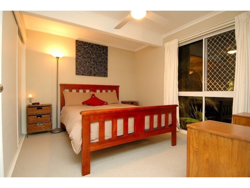 1/ 54 Orealla Crescent, Sunrise Beach QLD 4567