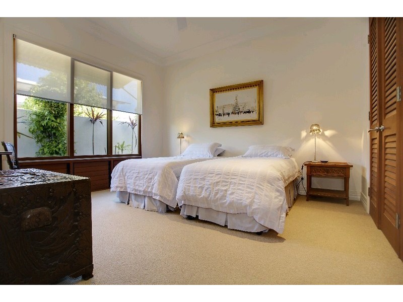 Noosa Waters QLD 4566