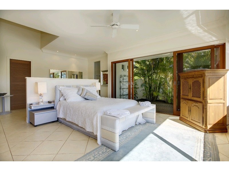 Noosa Waters QLD 4566