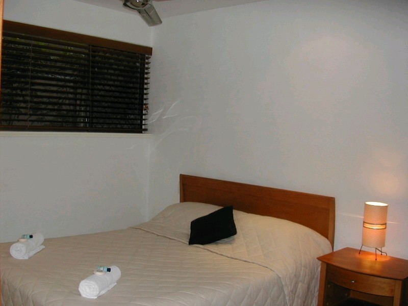 Little Cove QLD 4567