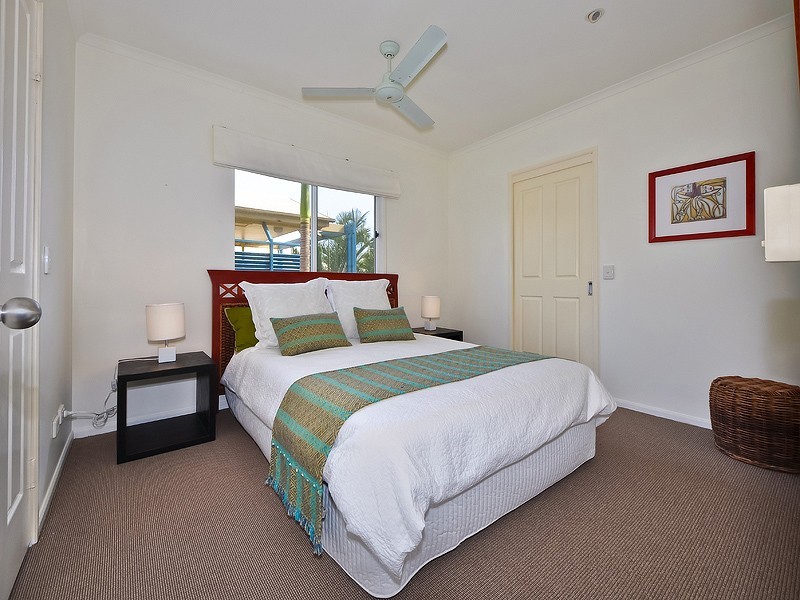 2/18 Corsair Crescent, Sunrise Beach QLD 4567