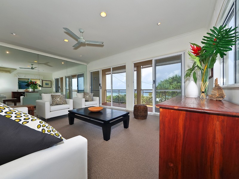 2/18 Corsair Crescent, Sunrise Beach QLD 4567