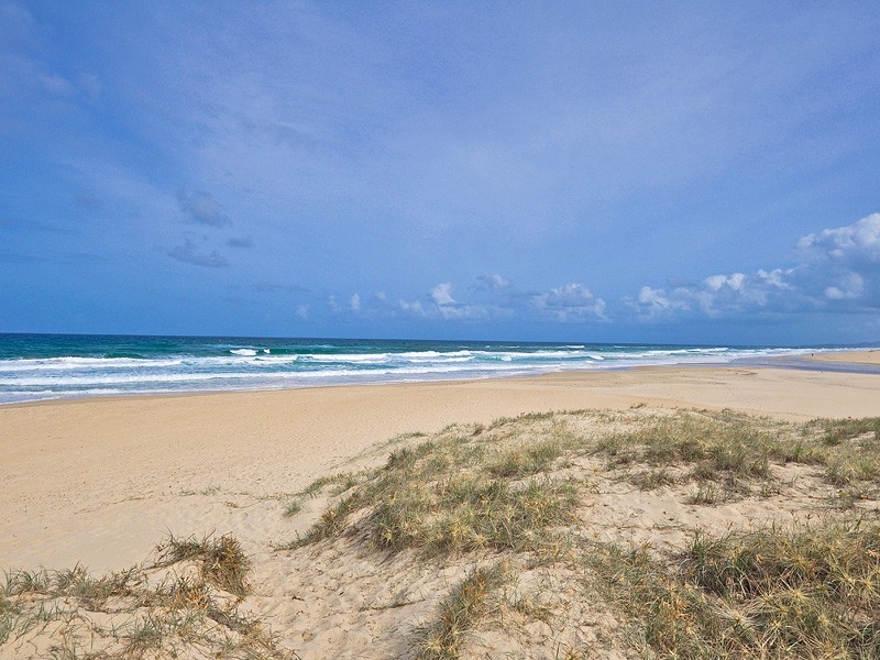 2/18 Corsair Crescent, Sunrise Beach QLD 4567