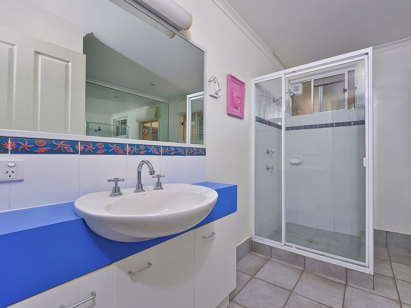 2/18 Corsair Crescent, Sunrise Beach QLD 4567