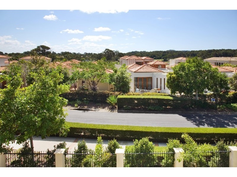 560/61 Noosa Springs Drive, Noosa Springs QLD 4567