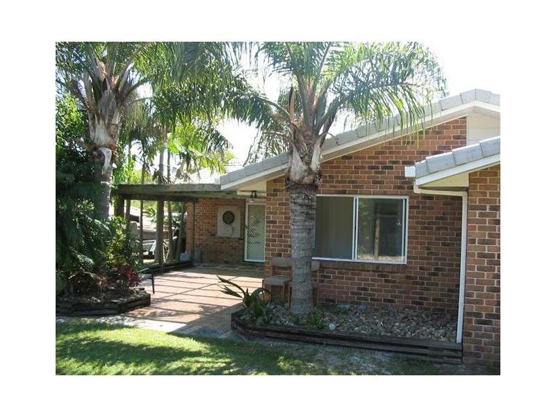 49 Dame Patti Drive, Sunrise Beach QLD 4567