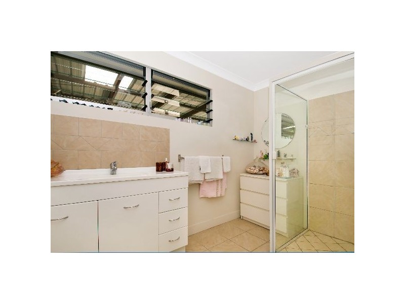 110 Maple Street, Cooroy QLD 4563