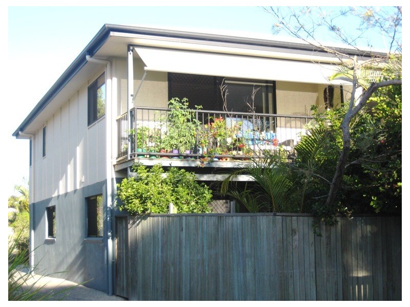 1/4 Advance Place, Sunrise Beach QLD 4567