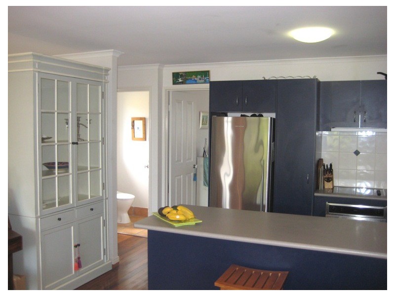 1/4 Advance Place, Sunrise Beach QLD 4567