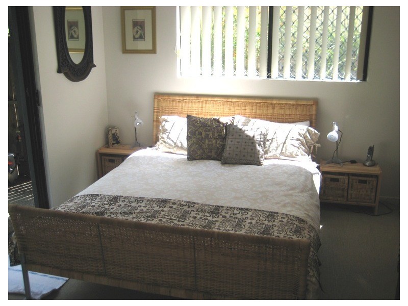 1/4 Advance Place, Sunrise Beach QLD 4567