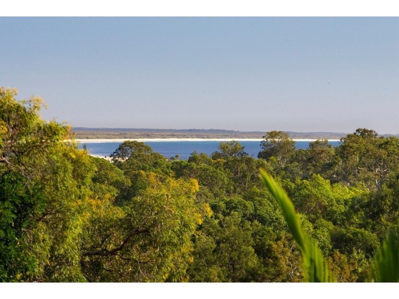 44 Arkana Drive, Noosa Heads QLD 4567